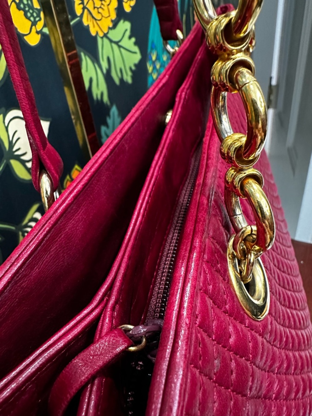 Vintage Bally Quilted Lambskin Tote Red Leather Gold Chain Italy 80s - Picture 10 of 15
